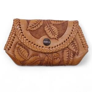 *Vintage* Floral Embossed / Tooled Leather Snap Pouch Wallet Small